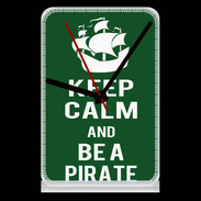 Pendule de bureau Keep Calm Be a Pirate Vert
