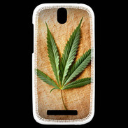 Coque HTC One SV Feuille de cannabis sur toile beige