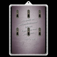 Porte clés Public génie Violet Citation Oscar Wilde
