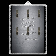 Porte clés Survie valeur Noir Citation Oscar Wilde