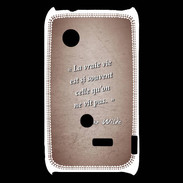 Coque Sony Xperia Typo Vrai vie Rouge Citation Oscar Wilde