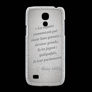 Coque Samsung Galaxy S4mini Enfants parents Gris Citation Oscar Wilde
