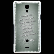 Coque Sony Xperia T Enfants parents Vert Citation Oscar Wilde