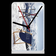 Pendule de bureau transat et skis neige