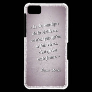 Coque Blackberry Z10 Dramatique vieillesse Rose Citation Oscar Wilde