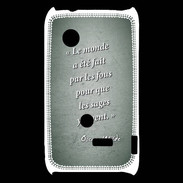 Coque Sony Xperia Typo Fous sages Vert Citation Oscar Wilde