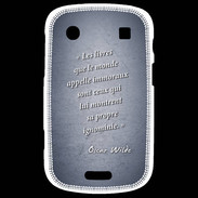Coque Blackberry Bold 9900 Les livres Bleu Citation Oscar Wilde