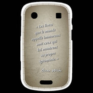 Coque Blackberry Bold 9900 Les livres Sepia Citation Oscar Wilde