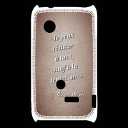 Coque Sony Xperia Typo Résister Rouge Citation Oscar Wilde