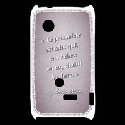 Coque Sony Xperia Typo Pessimiste Rose Citation Oscar Wilde