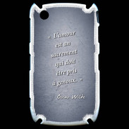 Coque Blackberry 8520 Sacrement amour Bleu Citation Oscar Wilde