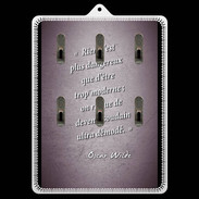 Porte clés Trop moderne Violet Citation Oscar Wilde