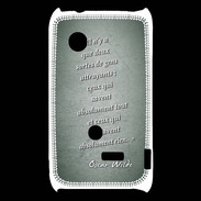 Coque Sony Xperia Typo Gens attrayants Vert Citation Oscar Wilde