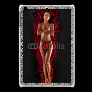 Coque iPadMini Femme nue pétales de rose glamour