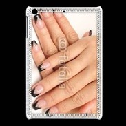 Coque iPadMini faux ongles et vernis à ongles 1