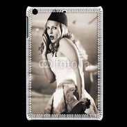 Coque iPadMini Femme avec fond avion
