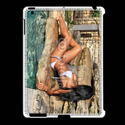 Coque iPad 2/3 Femme brune sexy au bord de l'eau