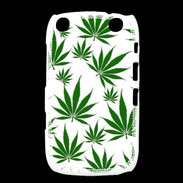 Coque Blackberry Curve 9320 Feuille de cannabis sur fond blanc