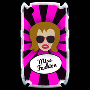 Coque Blackberry 8520 Miss Fashion Rousse