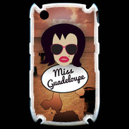 Coque Blackberry 8520 Miss Guadeloupe Brune