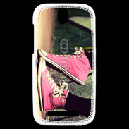 Coque HTC One SV Converses roses vintage