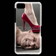 Coque Blackberry Z10 Homme sous escarpin 2