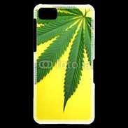 Coque Blackberry Z10 Feuille de cannabis sur fond jaune