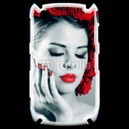 Coque Blackberry 8520 Vernis rouge et roses esthétisme