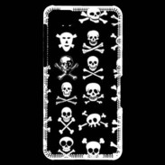 Coque Blackberry Z10 Crâne en folie sur fond noir