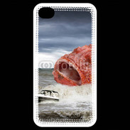 Coque iPhone 4 / iPhone 4S Enorme poisson chassant bateau de pêcheurs