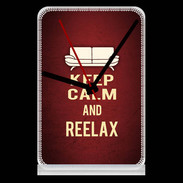 Pendule de bureau Keep Calm and Reelax Rouge