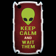 Coque Blackberry 8520 Keep Calm and Wait Alien Rouge