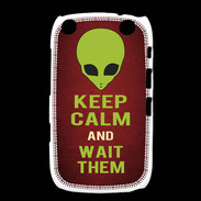 Coque Blackberry Curve 9320 Keep Calm and Wait Alien Rouge