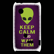 Coque Sony Xperia Typo Keep Calm and Wait Alien Violet