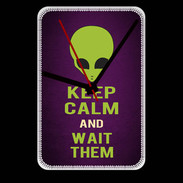 Grande pendule murale Keep Calm and Wait Alien Violet