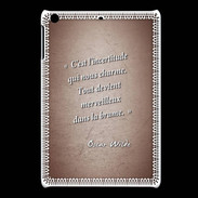 Coque iPadMini Incertitude amour Rouge Citation Oscar Wilde
