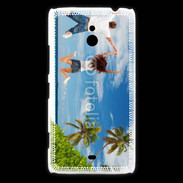 Coque Nokia Lumia 1320 Couple sautant devant la mer