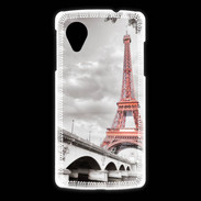 Coque LG Nexus 5 Tour Eiffel rouge sur fond en noir et blanc