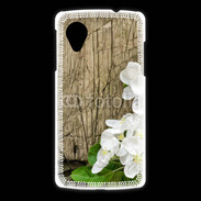 Coque LG Nexus 5 Fleurs sur fond en bois