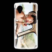 Coque LG Nexus 5 Femme glamour qui se met du rouge à lèvre