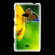 Coque Nokia Lumia 625 Papillon posé sur une fleur
