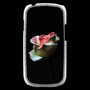 Coque Samsung Galaxy S3 Mini Belle rose sur fond noir PR