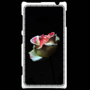 Coque Nokia Lumia 720 Belle rose sur fond noir PR