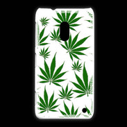 Coque Nokia Lumia 620 Feuille de cannabis sur fond blanc