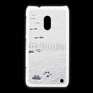 Coque Nokia Lumia 620 Traces de pas d'animal dans la neige