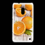 Coque Nokia Lumia 620 Belles oranges sur fond en bois