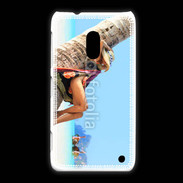 Coque Nokia Lumia 620 Sieste contre un palmier sur la plage