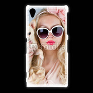 Coque Sony Xpéria Z1 Femme glamour avec chihuahua