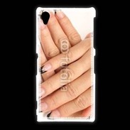 Coque Sony Xpéria Z1 faux ongles et vernis à ongles 1