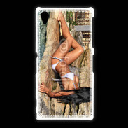 Coque Sony Xpéria Z1 Femme brune sexy au bord de l'eau
